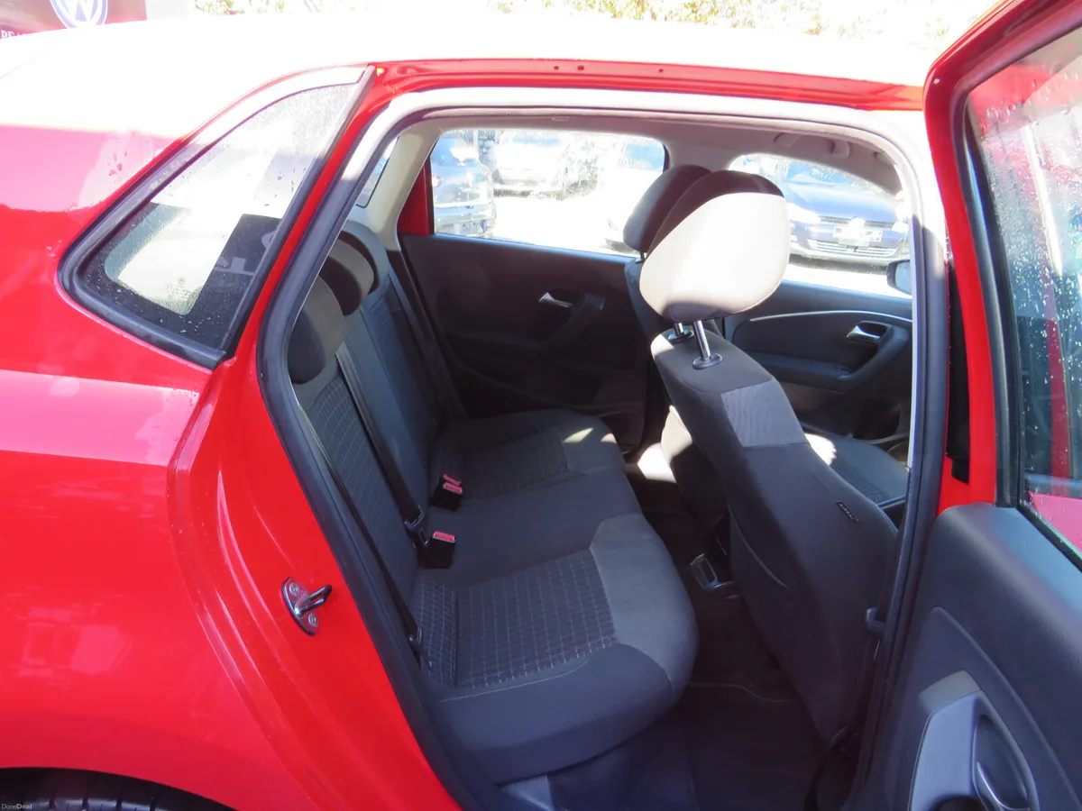 171 VW POLO 5DR 1.2 TSI COMFORT MODEL AUTO - Image 6