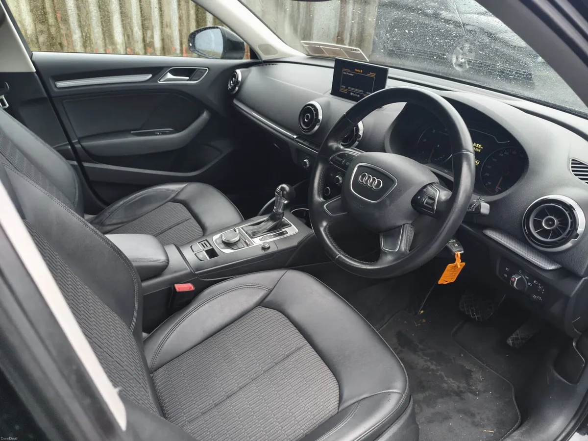 15 AUDI A3 1.6TDI S-TRONIC AUTOMATIC - Image 6
