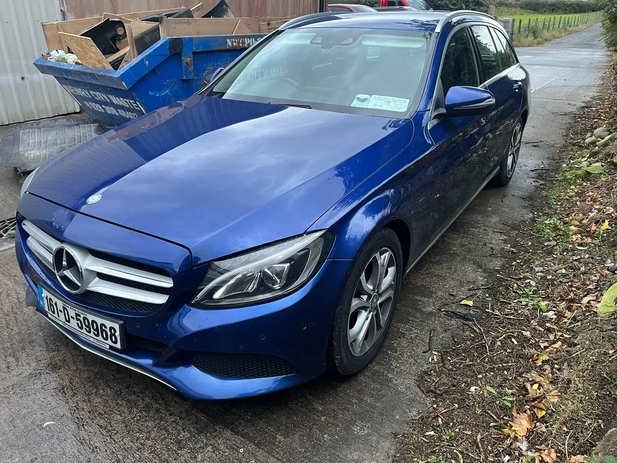 Mercedes C350e - Image 2