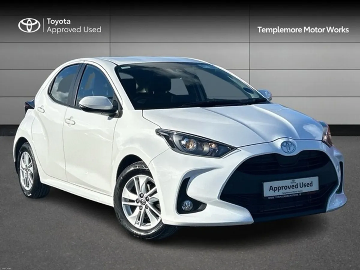 Toyota Yaris 1.5 - Image 1