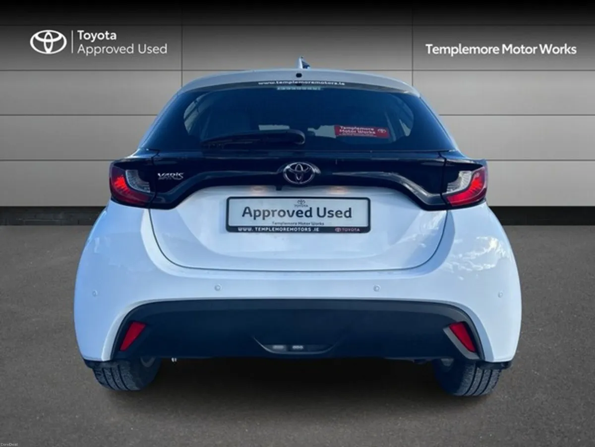 Toyota Yaris 1.5 - Image 4