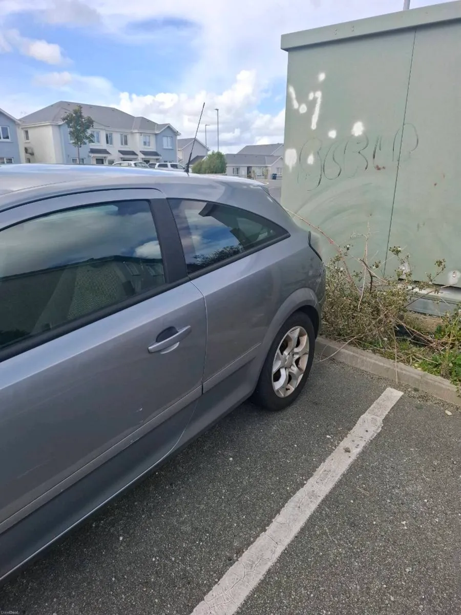 2007 Opel Astra Petrol – 3 Door – €1300 - Image 3