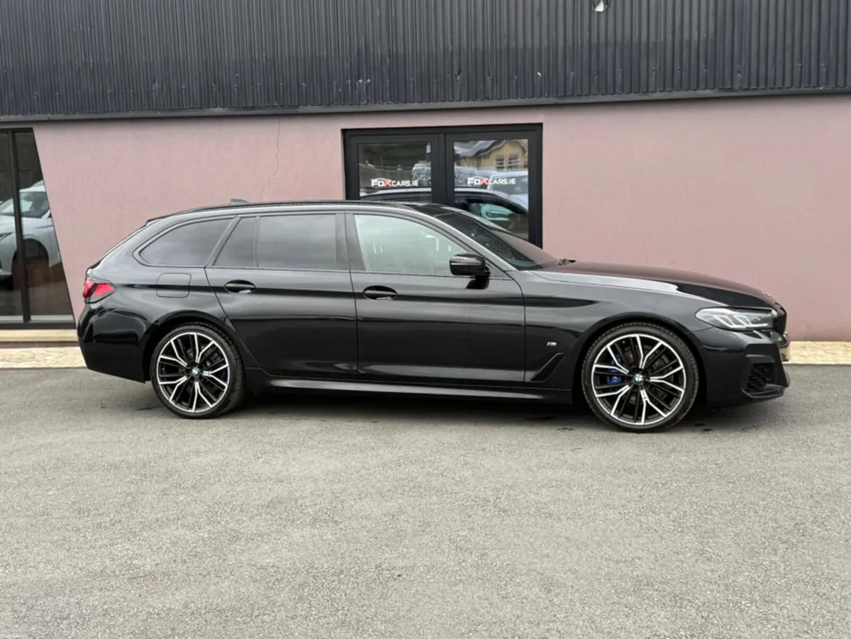 BMW 5-Series M SPORT MHEV AUTO 520 D TOURING - Image 2