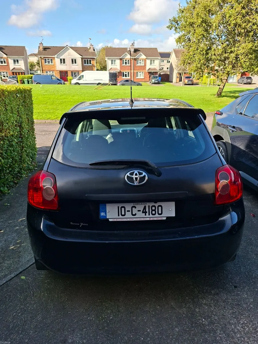 Toyota Auris 2010 - Image 3