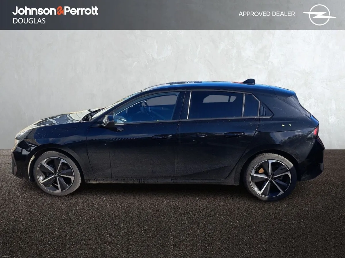 Opel Astra Elegance 1.2 Turbo 110PS Petrol 6 Speed - Image 6