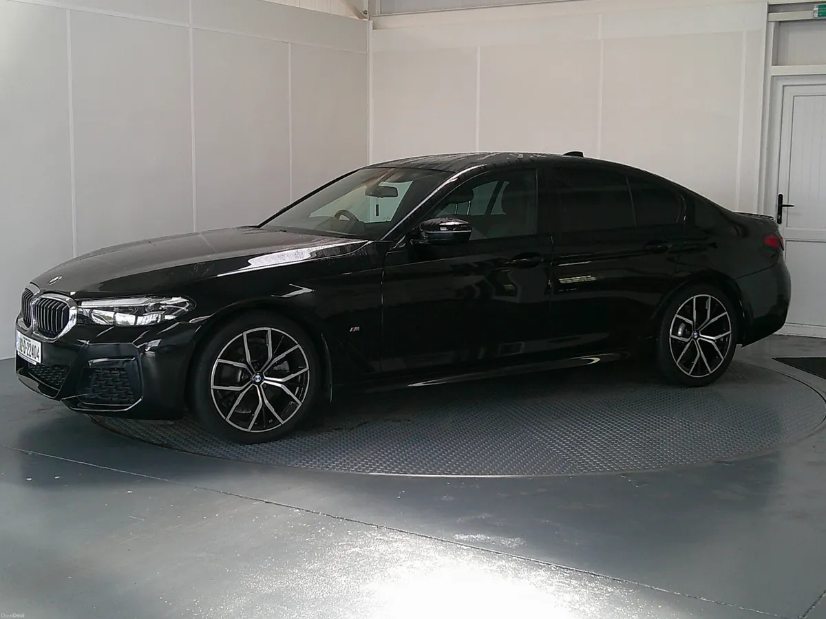 BMW 5-Series 2020 - Image 3