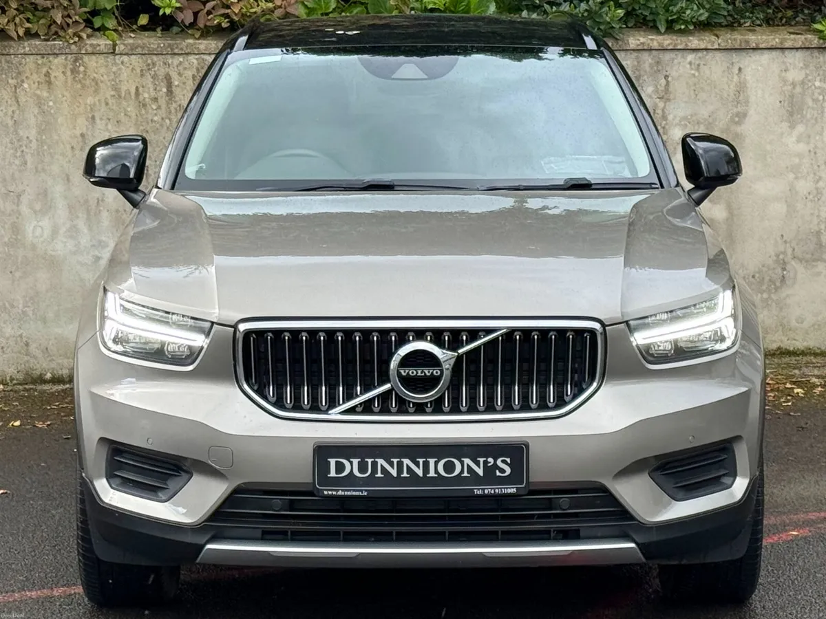 Volvo XC40 2022 INSCRIPTION T4 RECHARGE*HIGH SPEC* - Image 2