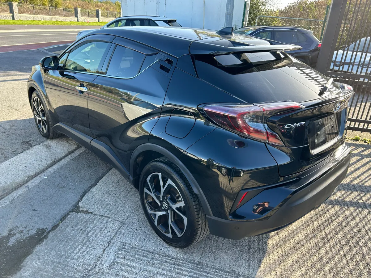 Image 4 of 12