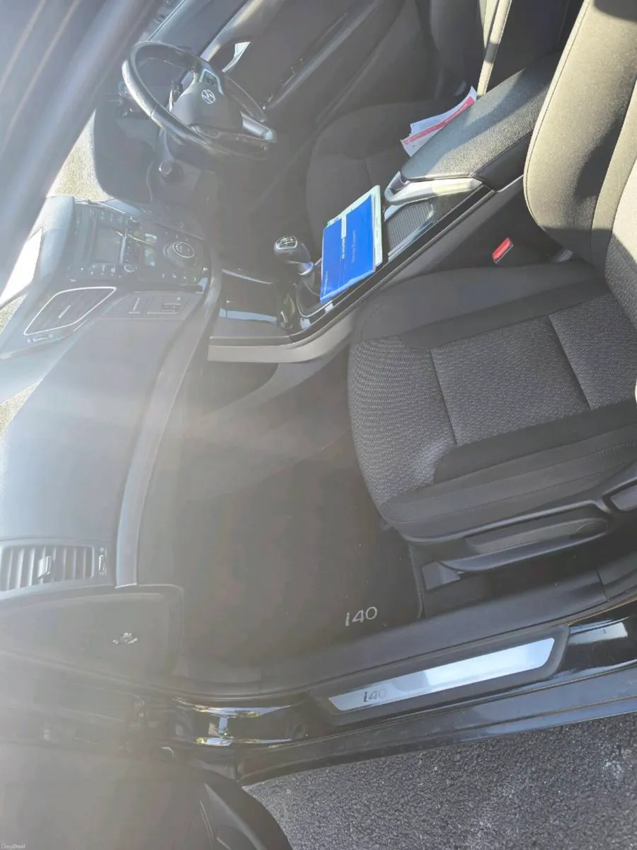 Hyundai i40 2013 blue drive 1.7 - Image 4