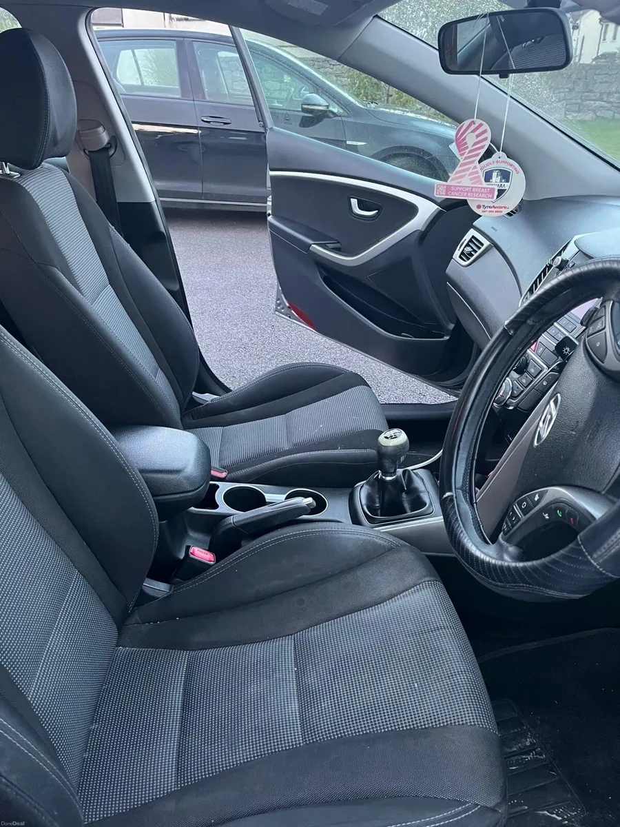Hyundai i30 2012 - Image 2