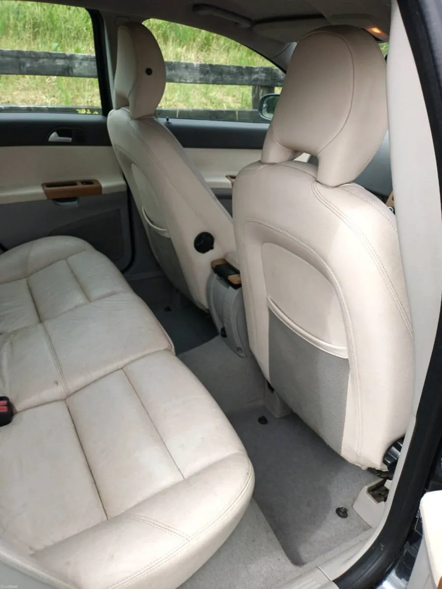 Volvo V50 Estate 1.6 Diesel - Image 6