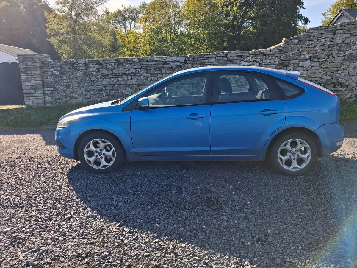Ford Focus 2011 - Image 4