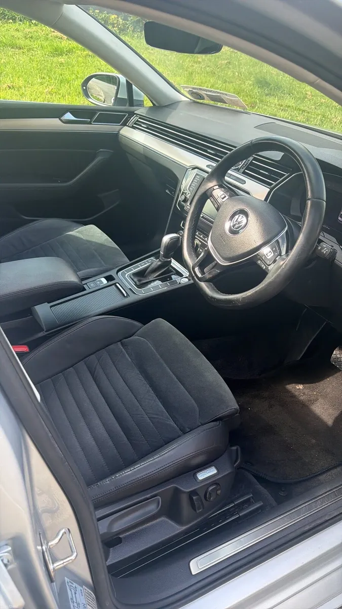 VW Passat - Image 3