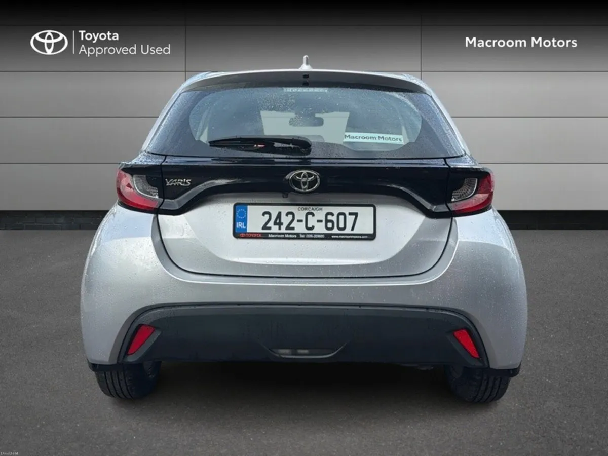 Toyota Yaris 1.5 LUNA - Image 4