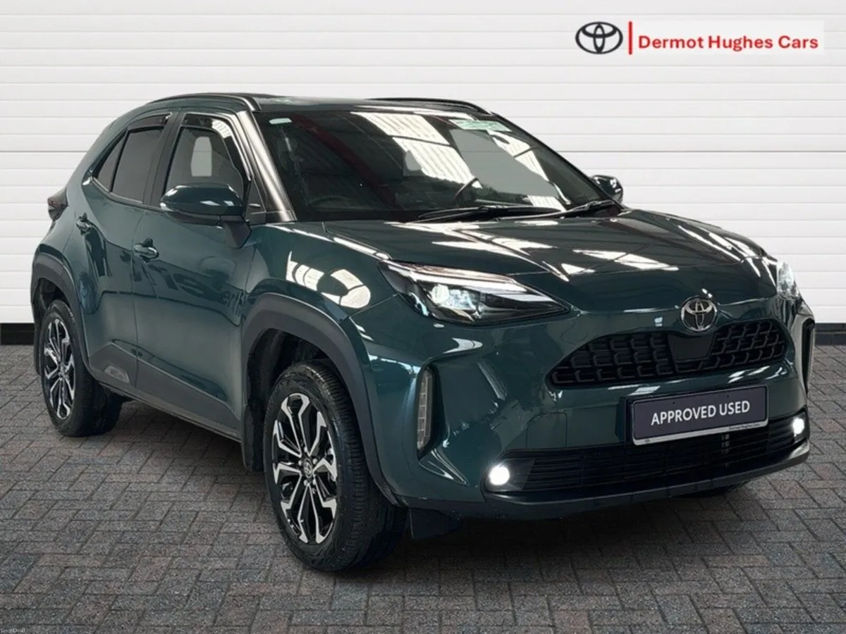 Toyota Yaris Cross LUNA SPORT MONO 4DR AUTO - Image 1