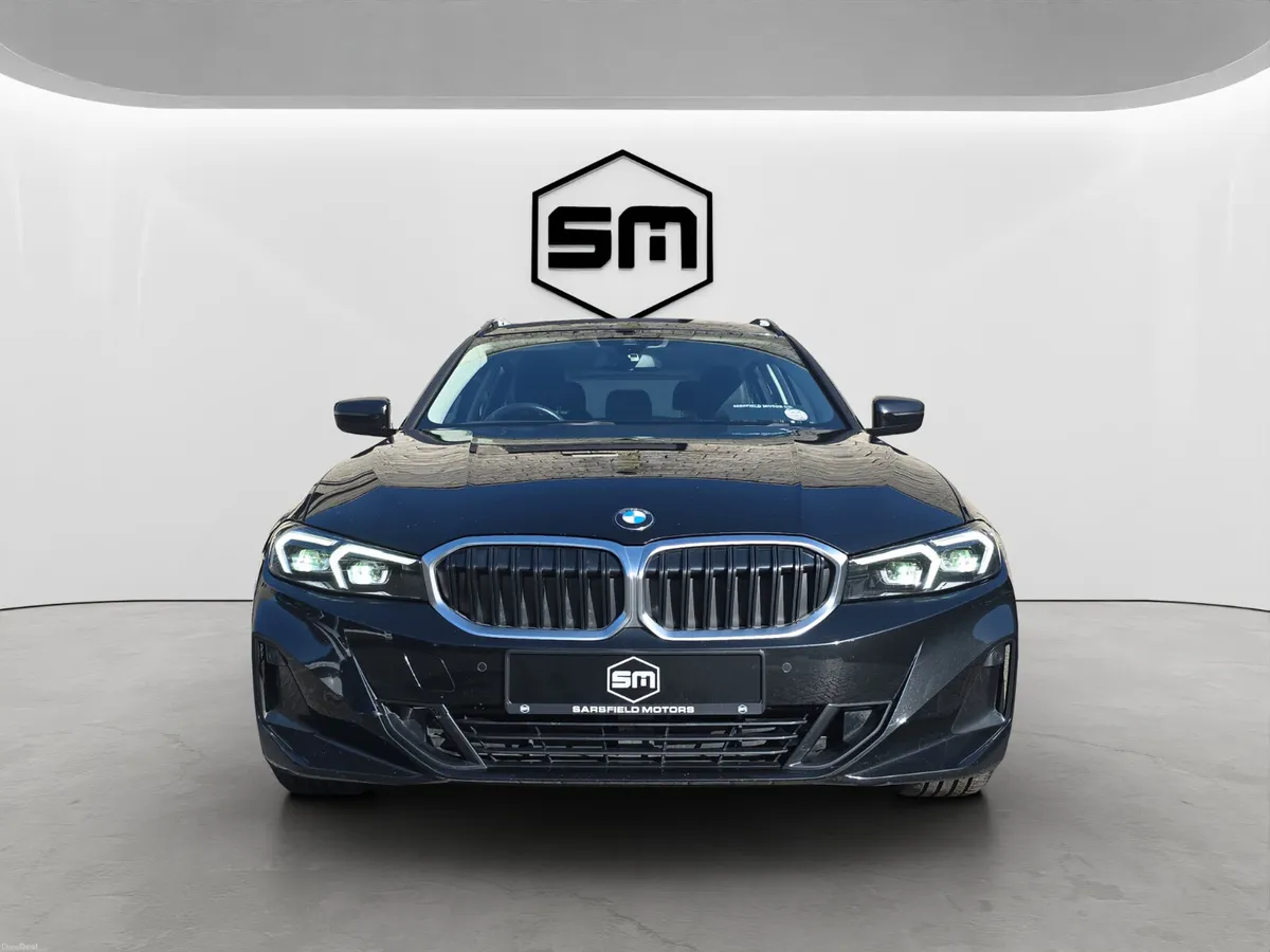 2023 BMW 320D T3SD TOURING. - Image 2