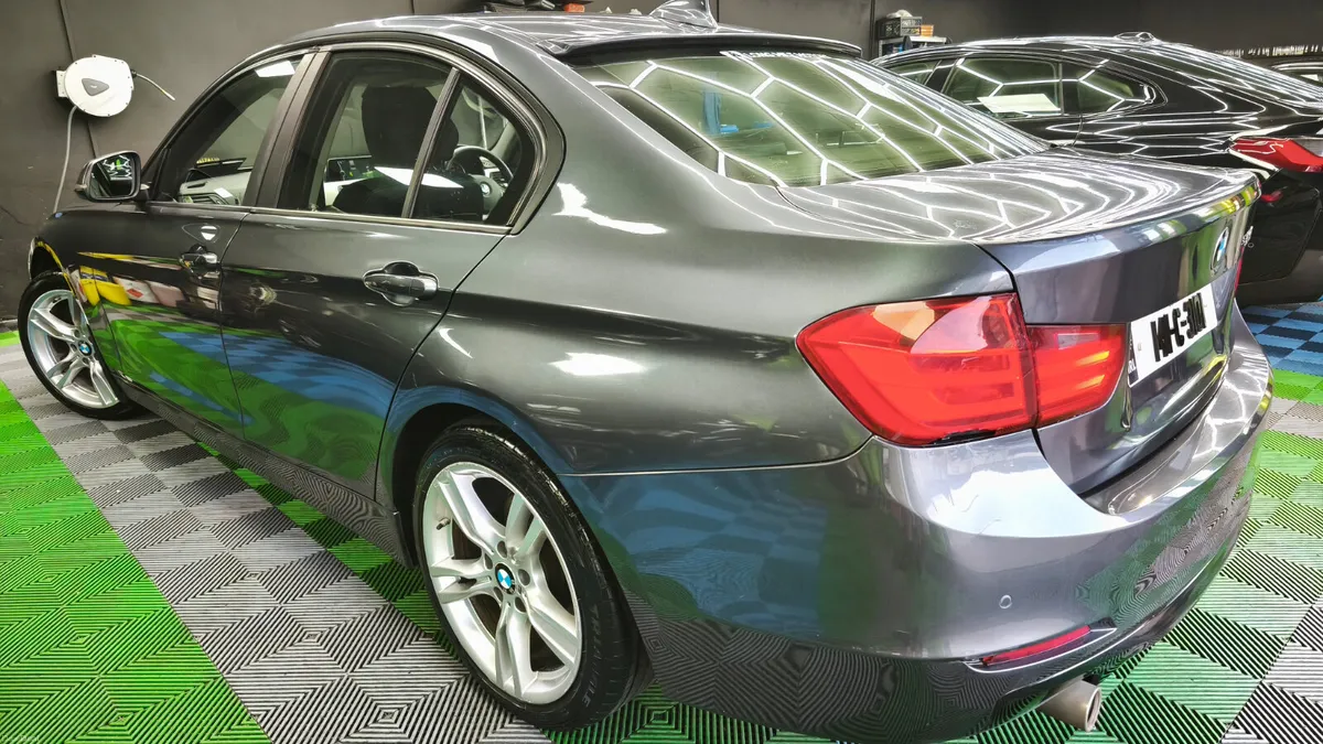 BMW 3-Series 2014 - Image 4