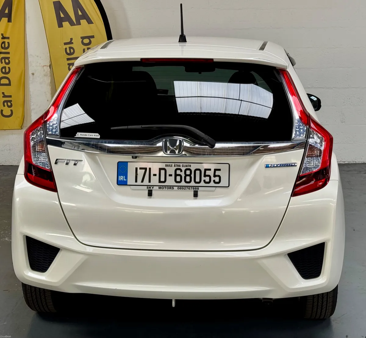 2017 Honda Fit / Jazz 1.5 Hybrid Automatic - Image 5