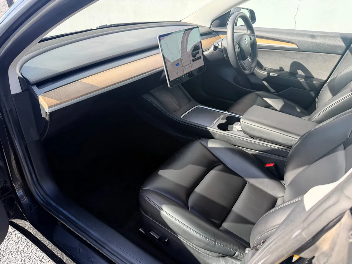 2021-212 TESLA MODEL 3 LONG RANGE AWD - Image 4