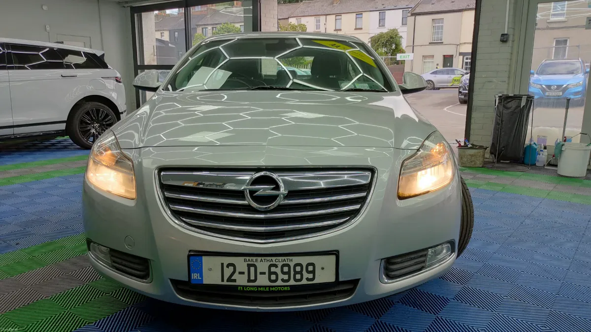 Opel Insignia 2012 - Sold as seen - Image 2