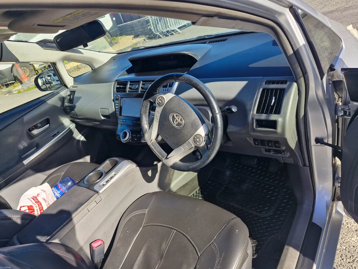 2013 Toyota Prius 7-seater Hybrid Fresh NCT - Image 6