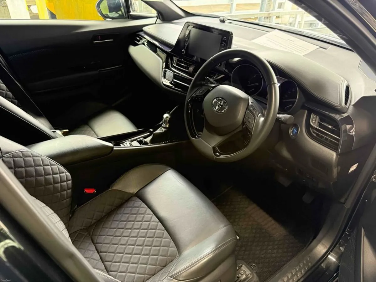 Toyota C-HR Nero Leather seats Kit - Image 5