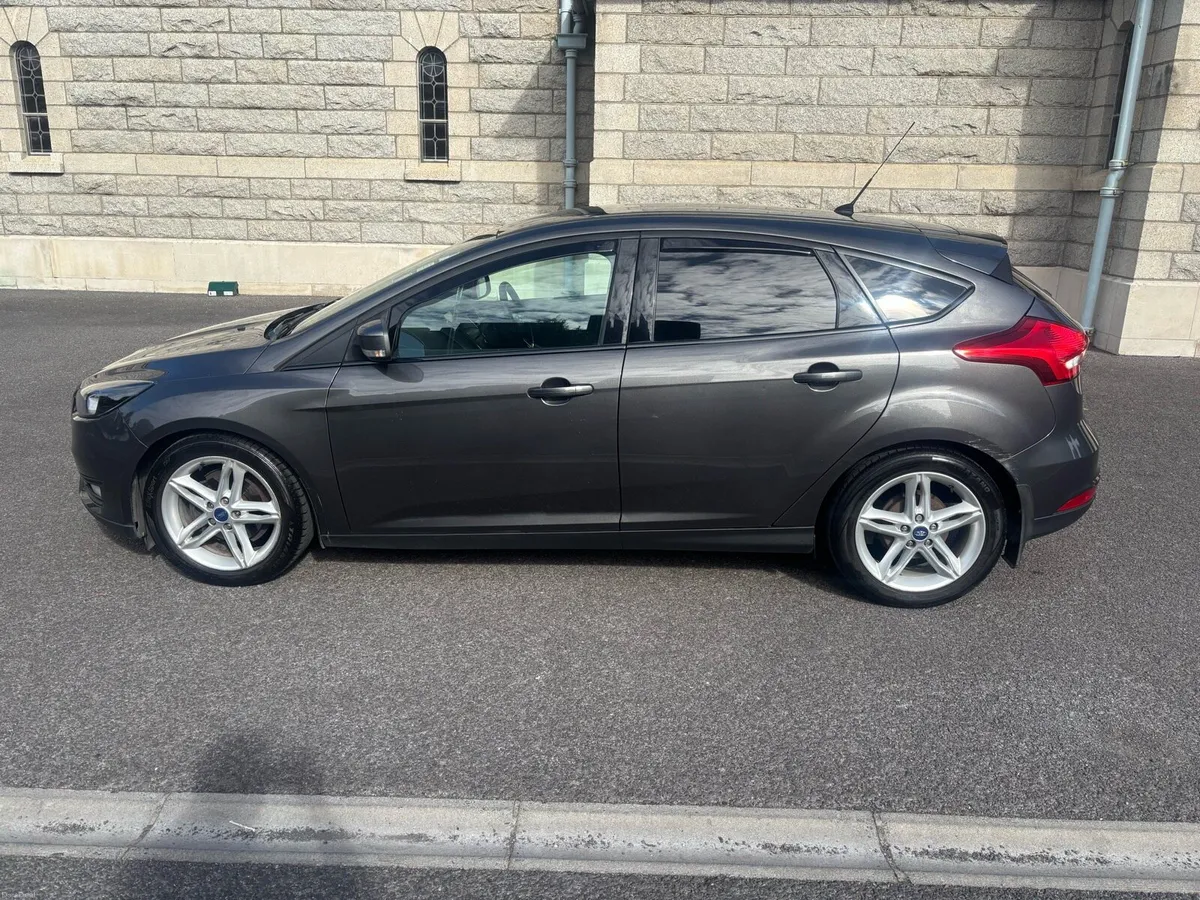 Ford Focus 2015 1.5 TDCI - Image 3