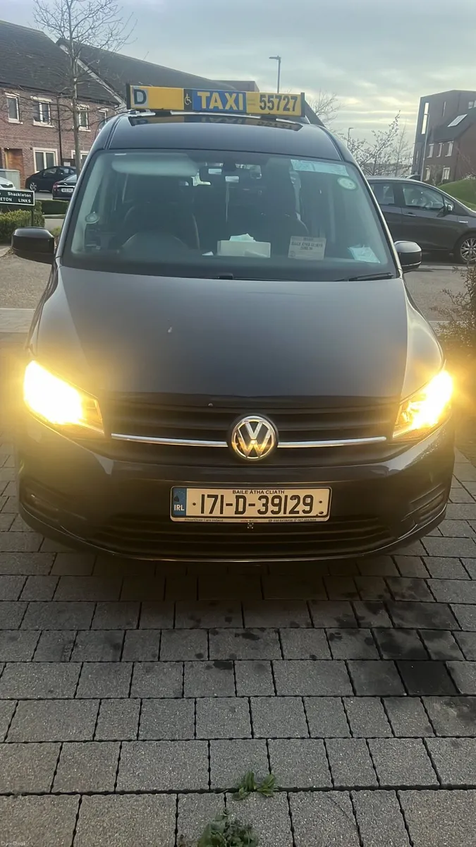 Taxi vw Caddy 7 seats - Image 1