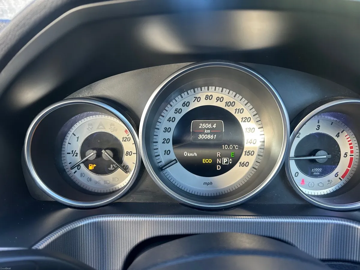 Mercedes-Benz E-Class 2014 - Image 3
