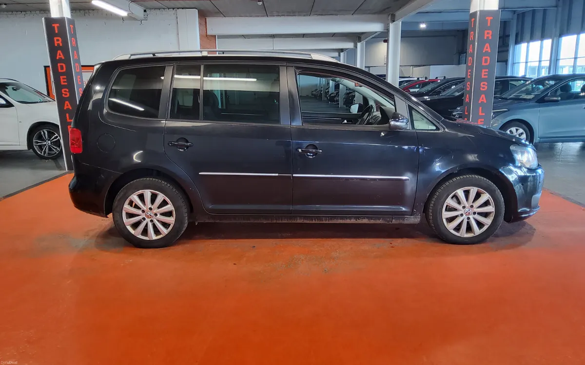 Volkswagen Touran 2014 - Image 5
