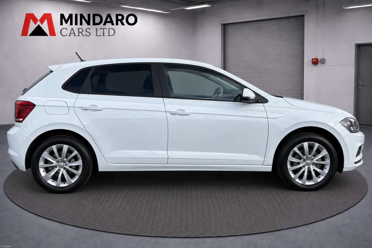 VW POLO 2018 AUTOMATIC//LOW KMS - Image 6
