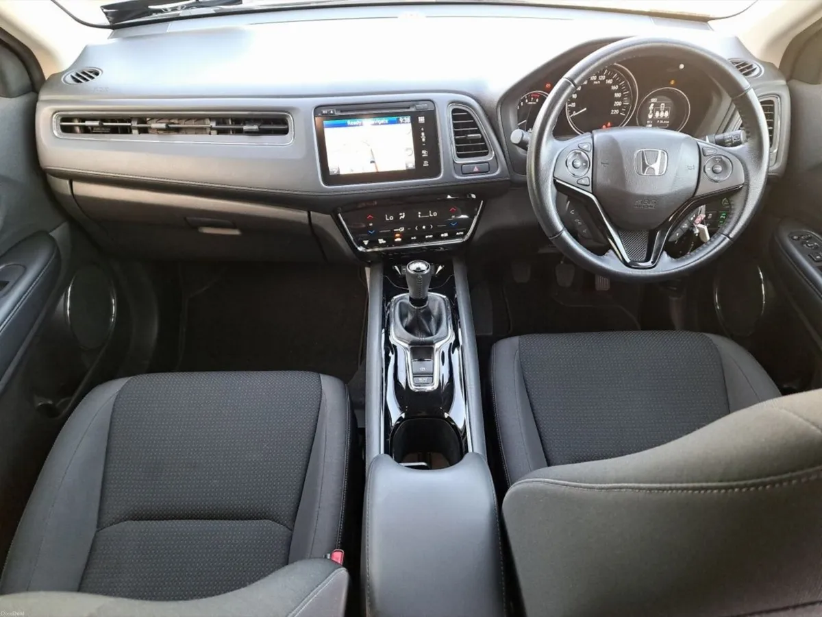 Honda HR-V 1.5 i-VTEC ES - Image 3