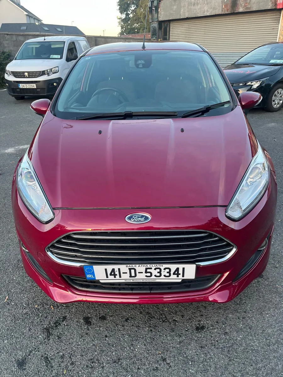 2014 ford fiesta only 40000km automatic - Image 1