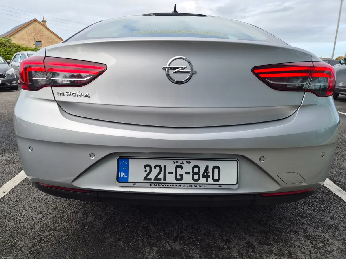 Opel Insignia 2022 1.5L Diesel Manual - Image 4