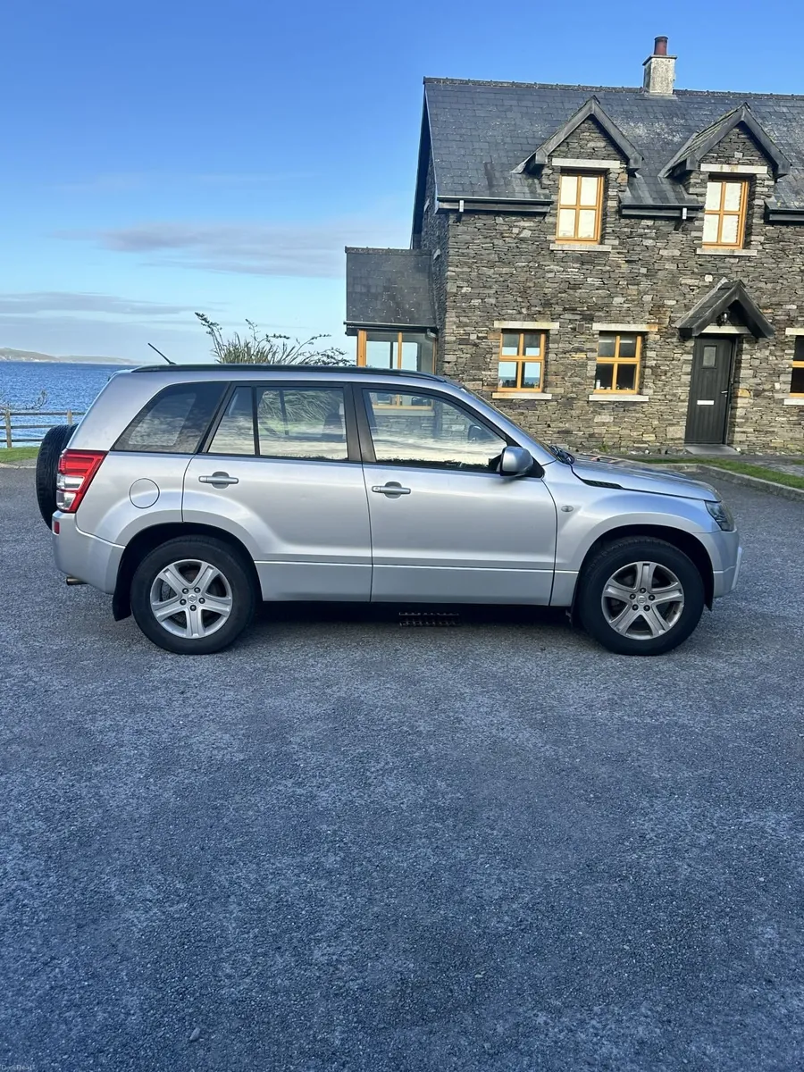 Suzuki Grand Vitara 2008 - Image 2