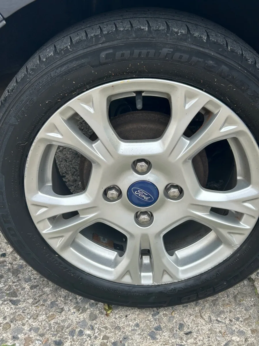 Ford Fiesta - Image 5