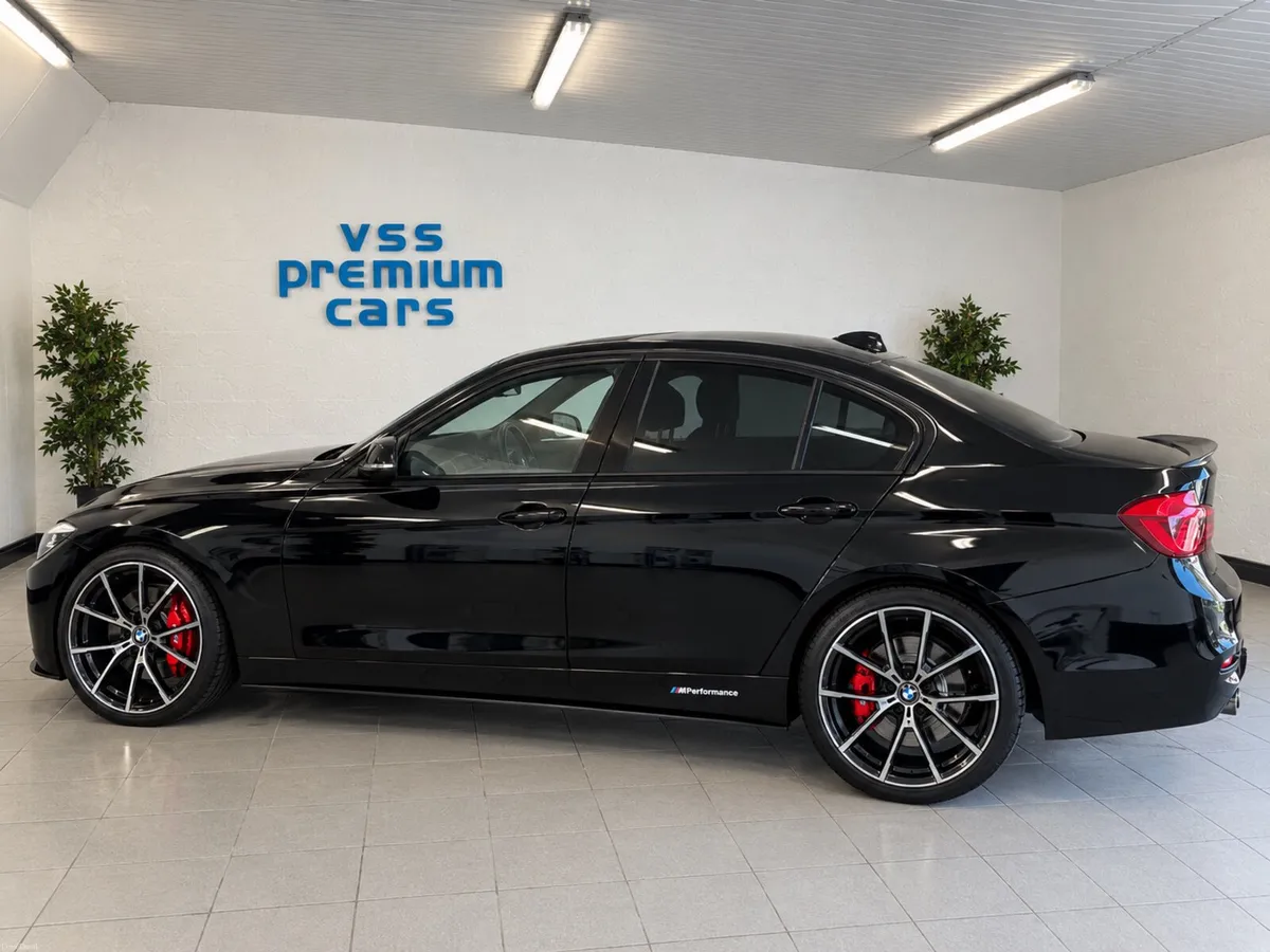 BMW 320D 2016 - Image 5