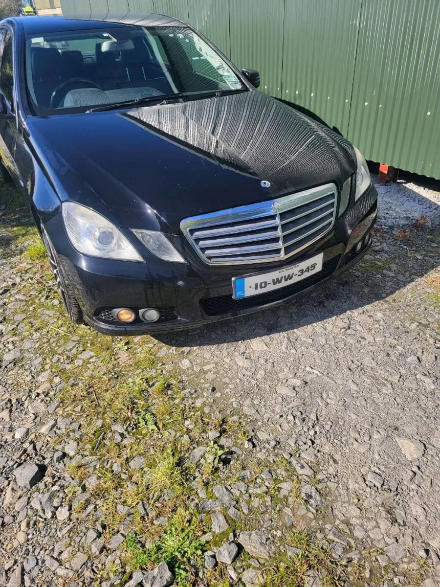 Mercedes E200 - Image 2
