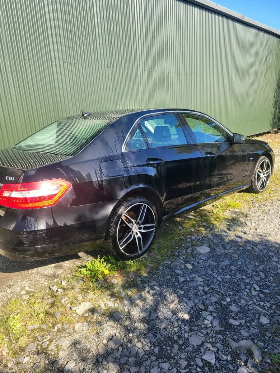 Mercedes E200 - Image 1