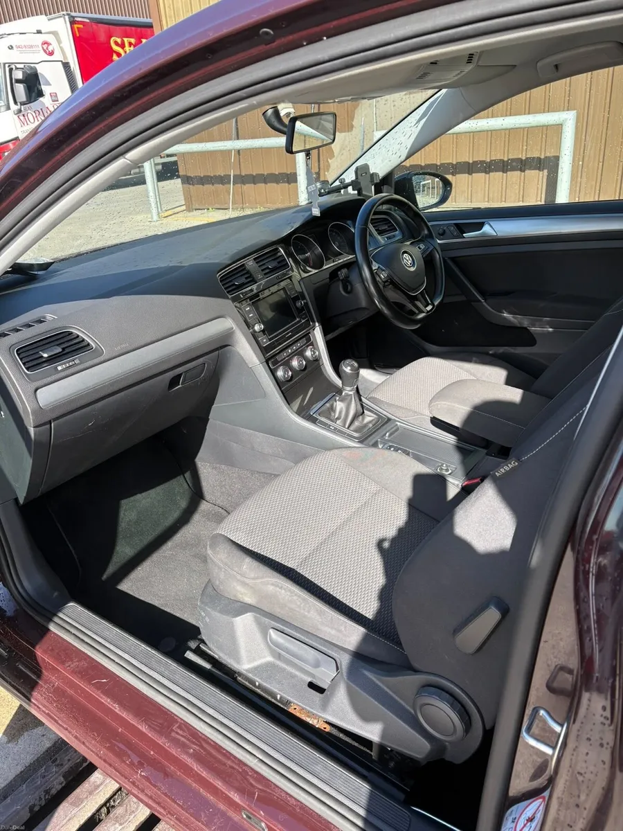 Volkswagen Golf 2017 - Image 3