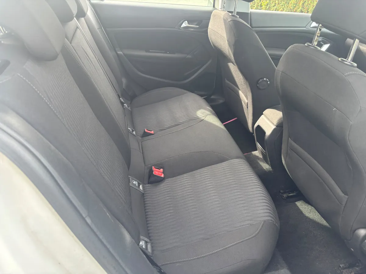 Peugeot 308 2014 - Image 6