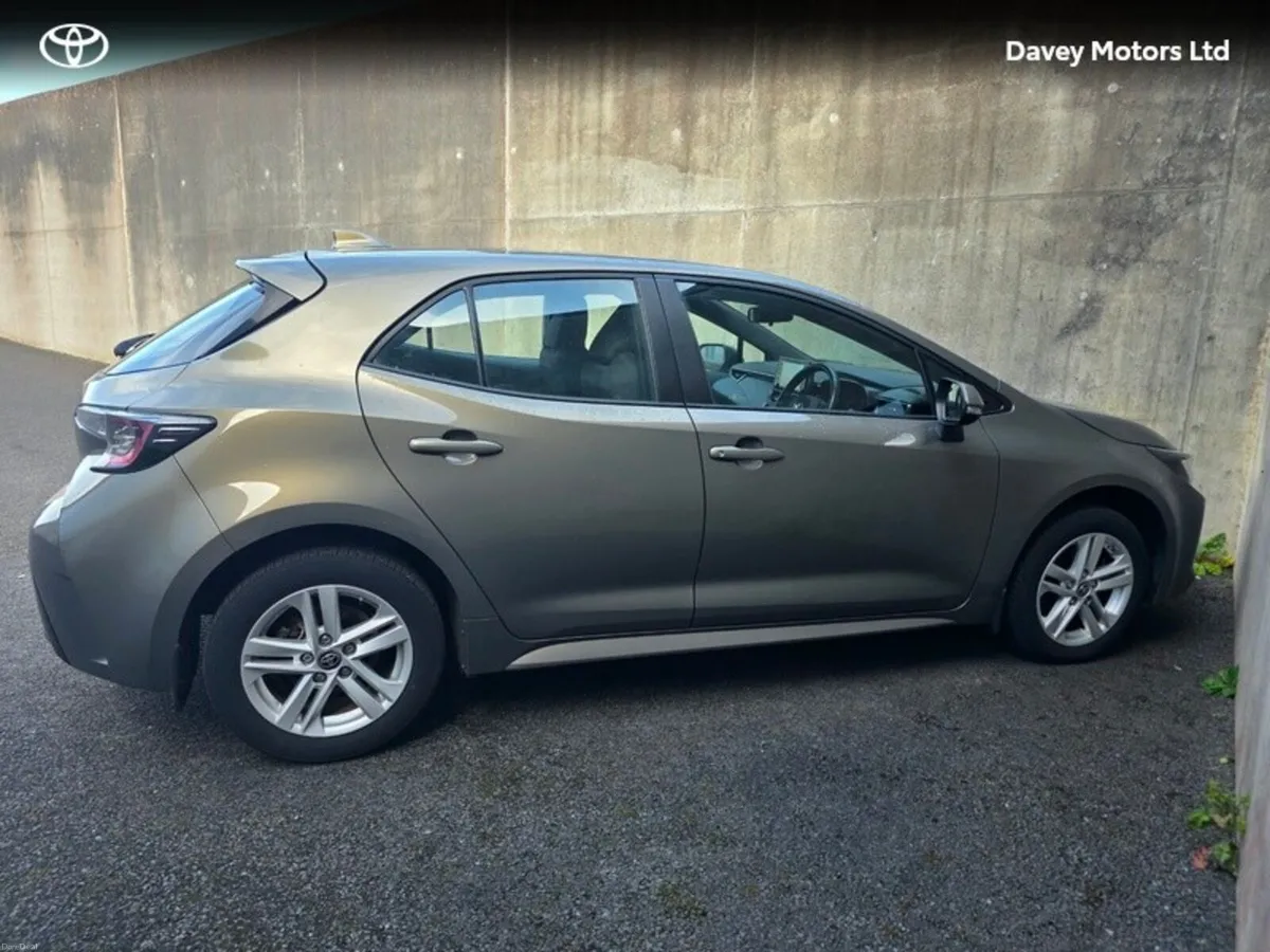 Toyota Corolla LUNA H/B 4DR AUTO - Image 3
