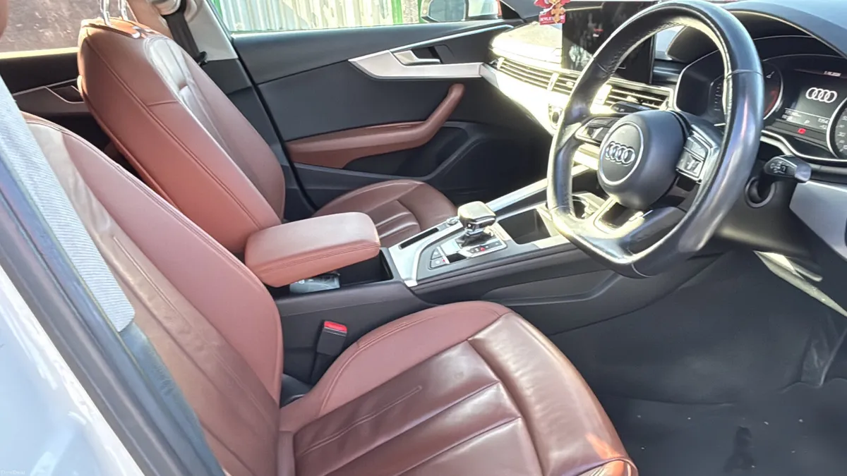 Audi A4 2021 - Image 2