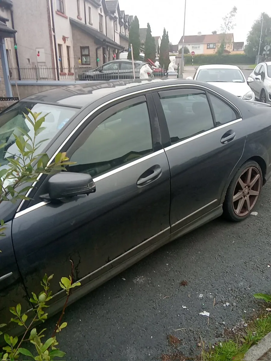Mercedes C220 car for sale - Image 1