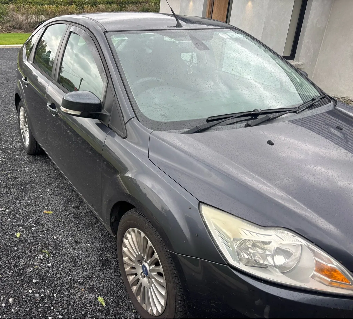 2010 Ford Focus Titanium - Image 3