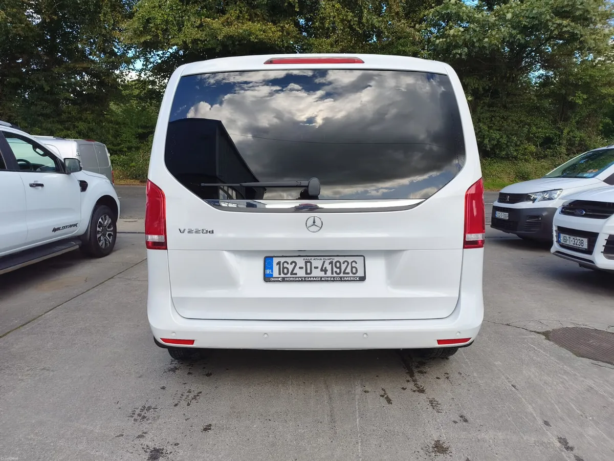 Mercedes-Benz  7 seat  V-Class 2016 - Image 3