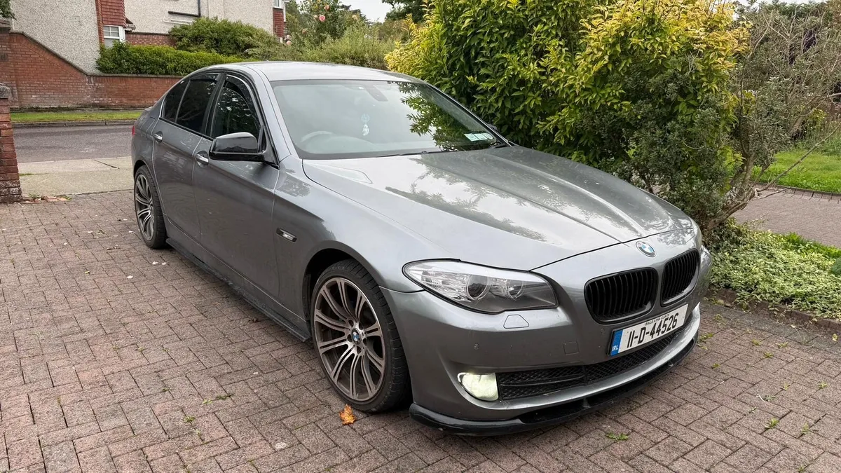 BMW 5 series 2011 LOW KM AUTOMATIC - Image 1