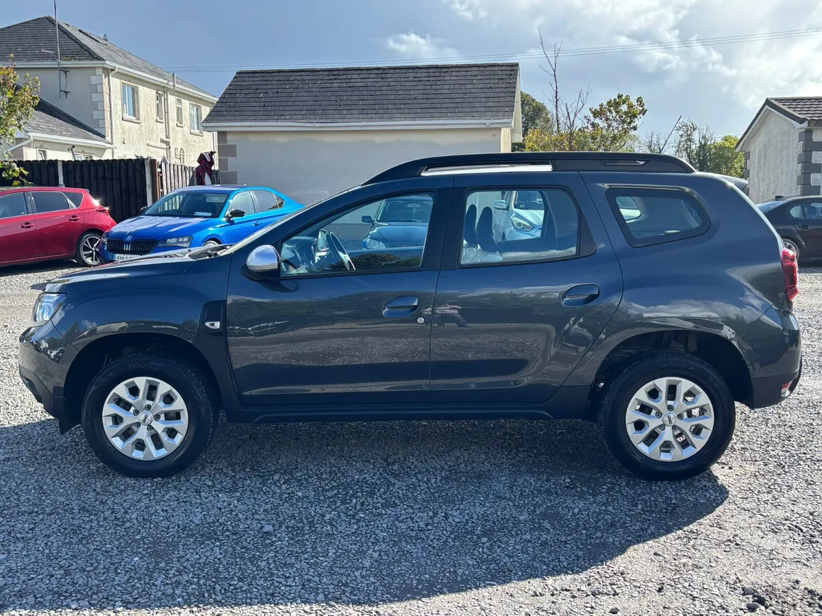 2023 DACIA DUSTER 1.0 PETROL - Image 4