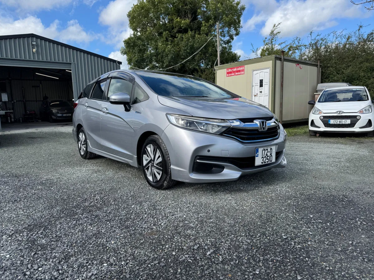 Honda Shuttle 1.5 Hybrid Automatic - Image 2