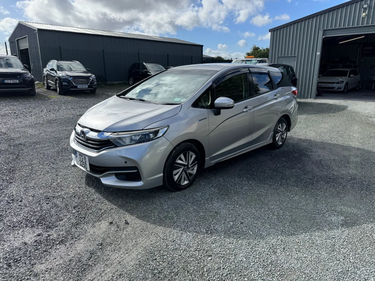 Honda Shuttle 1.5 Hybrid Automatic - Image 1